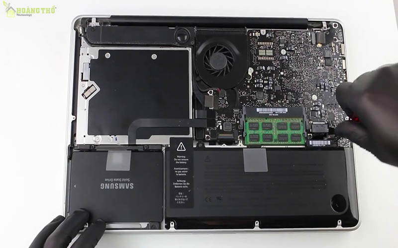 sửa macbook tại nhà quận 8