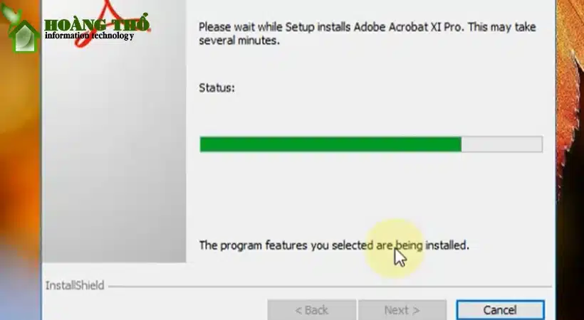 Đợi cài đặt Adobe Acrobat 11